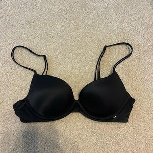 Like New! Black Victoria Secret Bra!